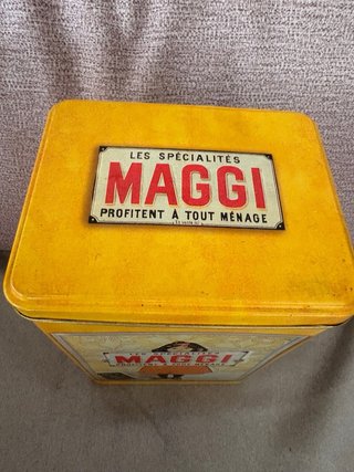 Caja metálica Maggi vintage
