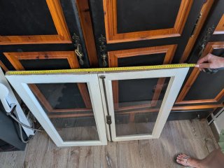 Ventanas de madera blancas