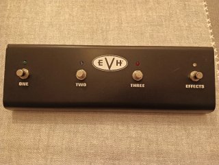 Amplificador EVH 5150 III + Estuche