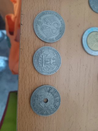 Moneda Quarter Dollar USA y varias monedas antigua