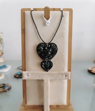Colgante Corazones Enlazados Resina Único