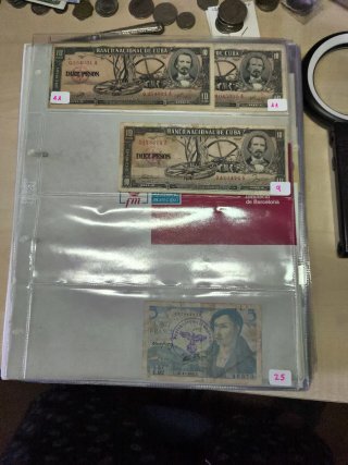Billetes Cubanos + 1 Francia con sello nazi.