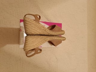 Sandalias cuña beige talla 36