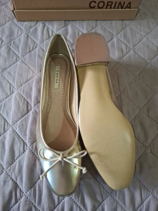 Zapatos planos Corina dorados talla 37