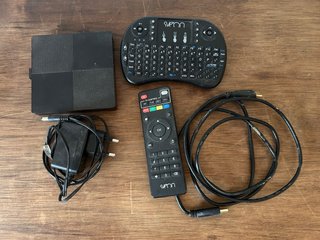 Android TV Sveon con teclado y mando