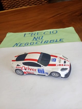 Scalextric Aston Martin DBR-9 leer descripción