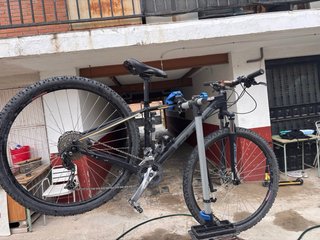 Bicicleta CUBE Aim SL 29 Shimano Deore 27v Talla M