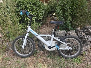 Bicicleta infantil B'TWIN 16 pulgadas