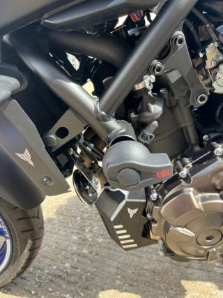 Yamaha MT07 Azul y Negra Limitada para el A2