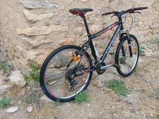 Bicicleta Montaña Orbea Negra y Roja