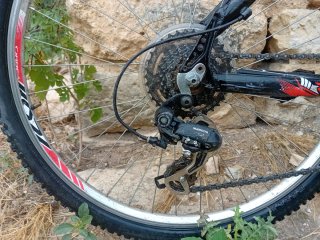 Bicicleta Montaña Orbea Negra y Roja