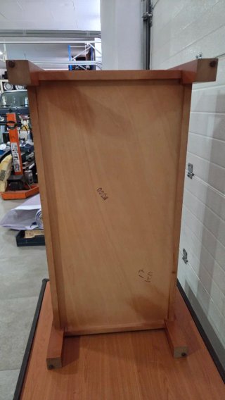 Mesa de centro madera.