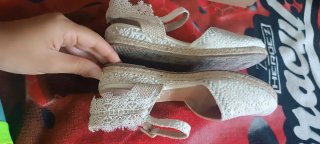 Sandalias encaje blancas talla 36