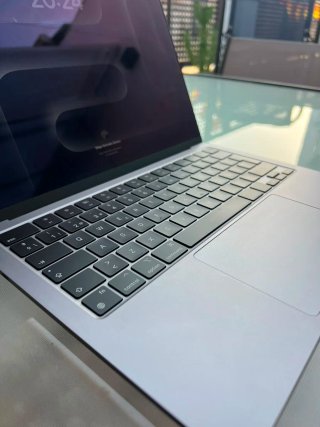 MacBook Air M2 2022 Plata