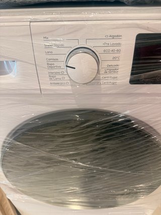 Lavadora KUBO 9kg Blanca y Negra - 1 Uso