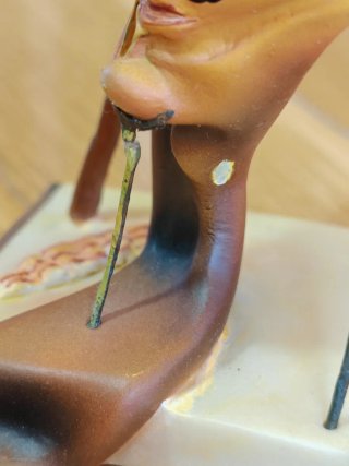 Figura Parastone Dalí - Autorretrato con queso