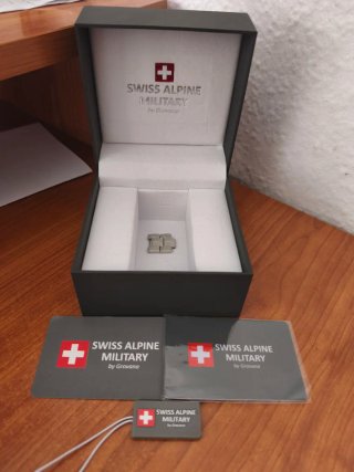 Reloj Swiss Alpine Military GMT Negro/Plata