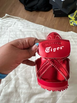 Zapatillas Tiger Rojas metalizadas
