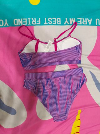 Bikini Cupshe Talla M Rayas Rosas y Moradas