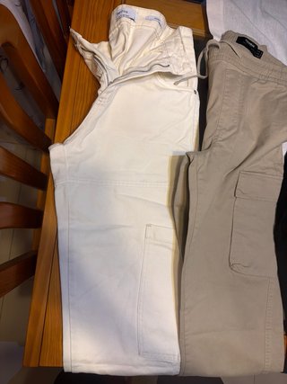 Pantalones cargo algodón Pull&Bear y Bershka