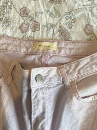 Pantalón vaquero rosa pálido