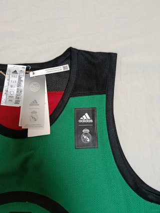 Camiseta Adidas Real Madrid Marvel Avengers