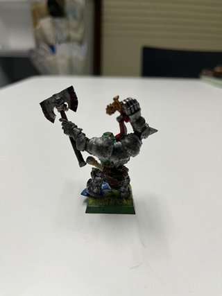 Warhammer Orco Guerrero (metal)