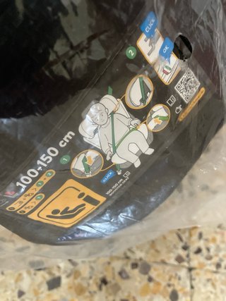 Silla de bebé para coche nueva