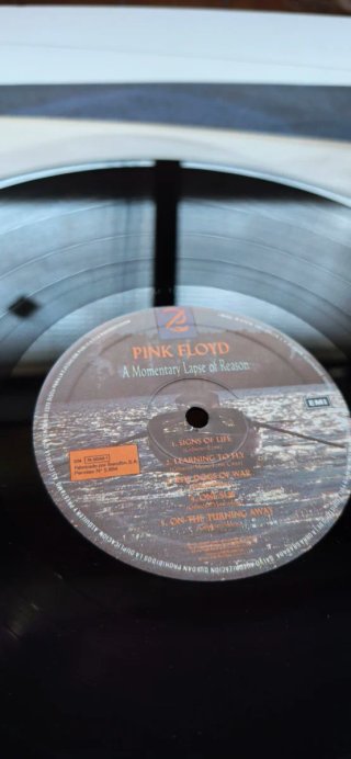Pink Floyd A Momentary Lapse of Reason. 1987