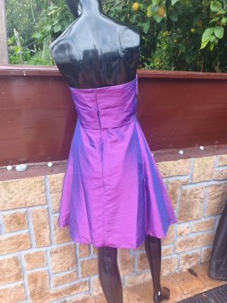 Vestido morado eventos invitada talla pequeño