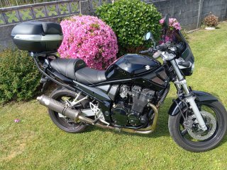 Suzuki Bandit 650 Negra