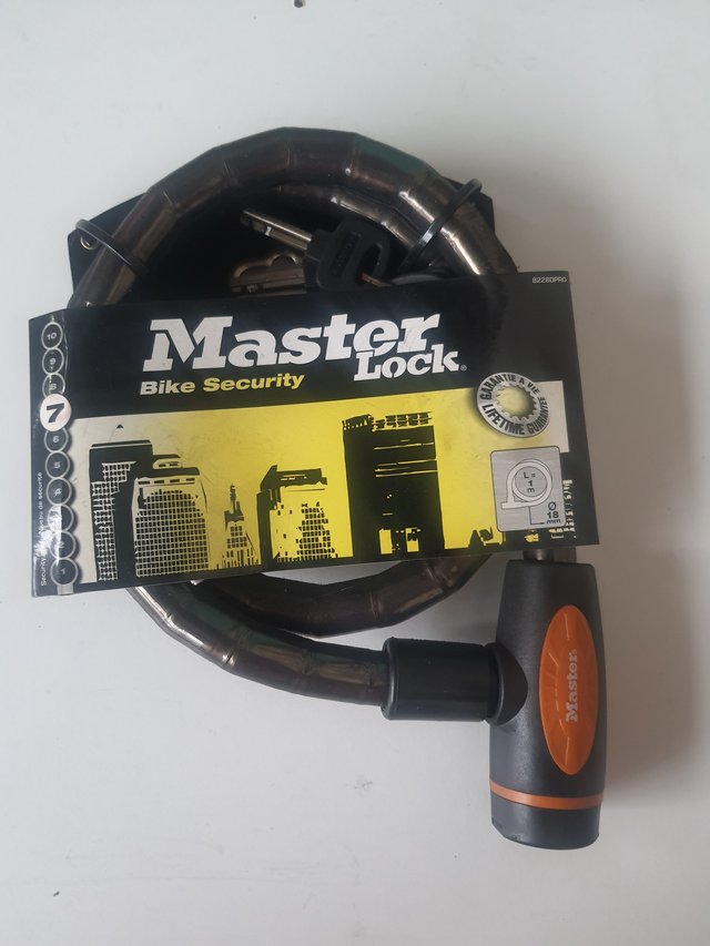 Candado Master Lock Pitón 1m x 18mm c/llave