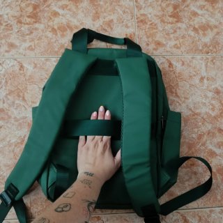 Mochilas verdes para viaje.