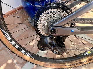 BH Lynx Race Carbon/ Sram GX AXS / Ruedas Carbono