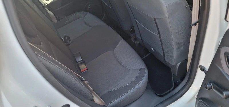 Renault Clio 2014, foto 17