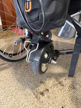 Silla de ruedas eléctrica plegable
