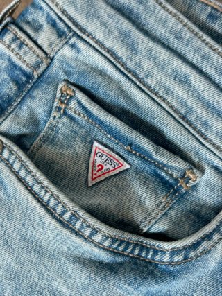 Vaqueros hombre Guess talla 42