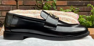 Mocasines Chanel Negros y Dorados