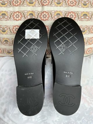 Mocasines Chanel Negros y Dorados