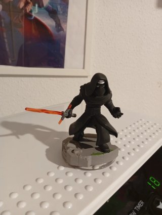 Figura Disney Infinity Kylo Ren