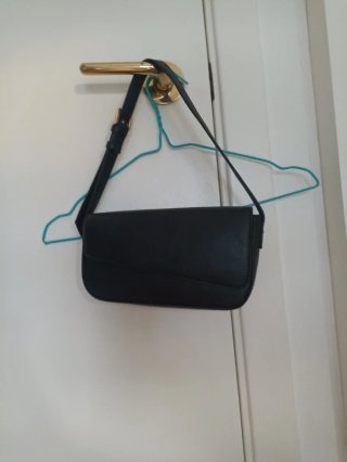 Bolso de hombro pequeño negro