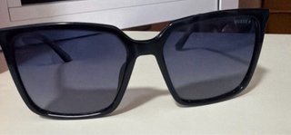Gafas de Sol Guess Polarizadas Negras Moradas
