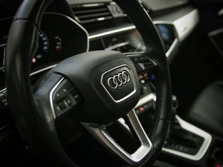 Audi Q3 45 TFSIe Attraction Garantía incluida