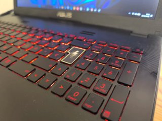 Portátil Asus ROG, i7, 8GB RAM, 500GB SSD, Nvidia