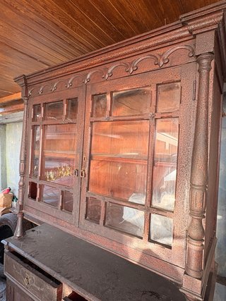 Mueble antiguo madera y cristal más de 100 años