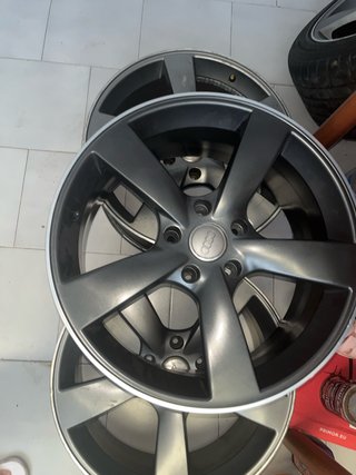 Llanta Audi  20  Se escucha oferta