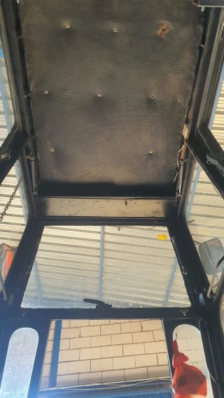 Cabina Tractor Kubota ME8200 sin homologar