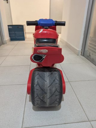 Moto infantil Molto Premium