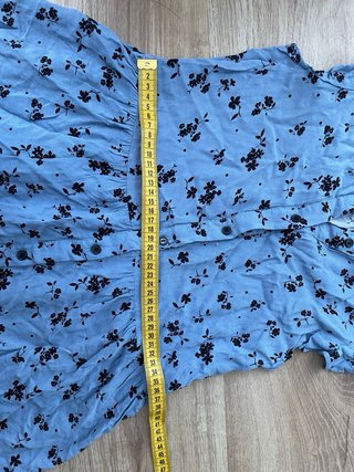 Vestido corto azul flores verano