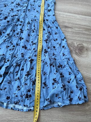 Vestido corto azul flores verano